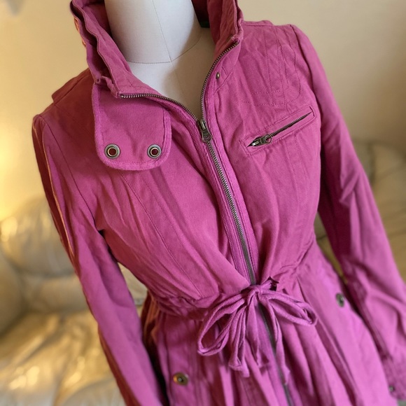Tullu Hot Pink Tie Tuck in Hold Trench Coat - Picture 2 of 11